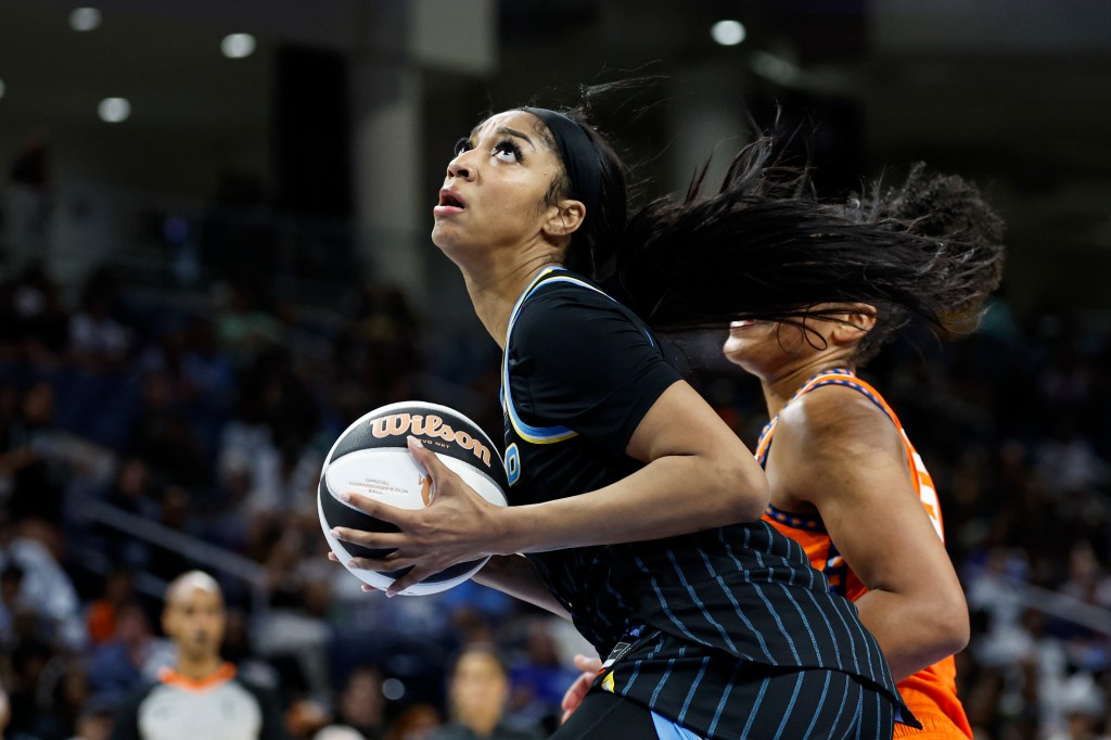 WNBA Rookie of the Year race, Angel Reese