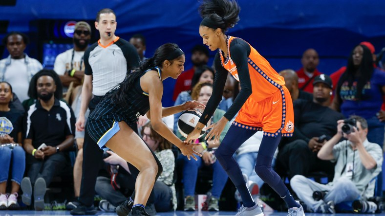 WNBA: Connecticut Sun at Chicago Sky