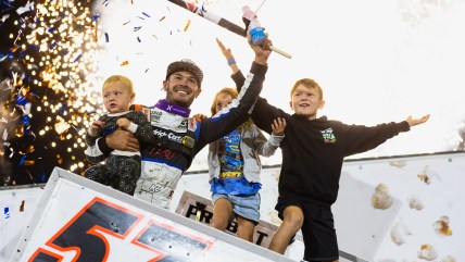 Kyle Larson’s legend grows with streak setting third Knoxville Nationals victory