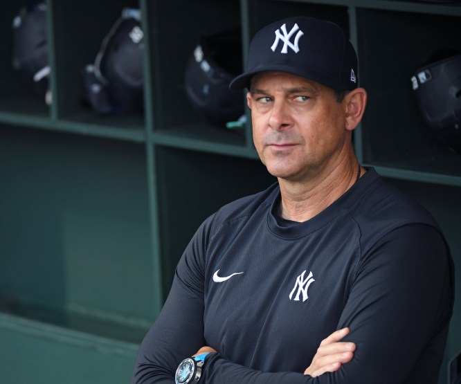 New York Yankees insider reveals surprisingly low bar Aaron Boone must reach in October to save his job