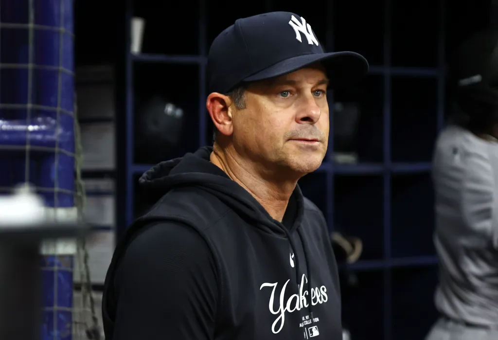 New York Yankees insider reveals surprisingly low bar Aaron Boone must reach in October to save his job