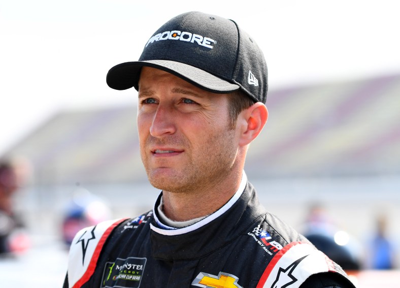 NASCAR: Consumers Energy 400-Qualifying