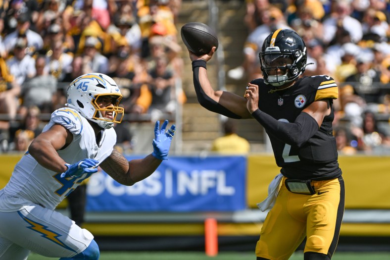 NFL: Los Angeles Chargers at Pittsburgh Steelers