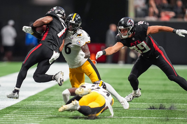 NFL: Pittsburgh Steelers at Atlanta Falcons