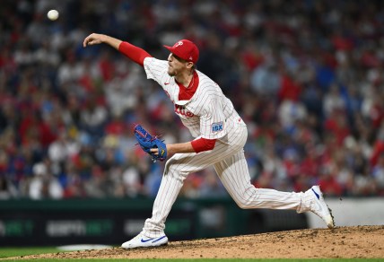 Philadelphia Phillies dealing with injury scare to All-Star reliever heading into playoffs?