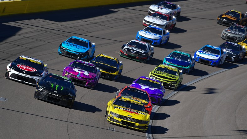 NASCAR: South Point 400