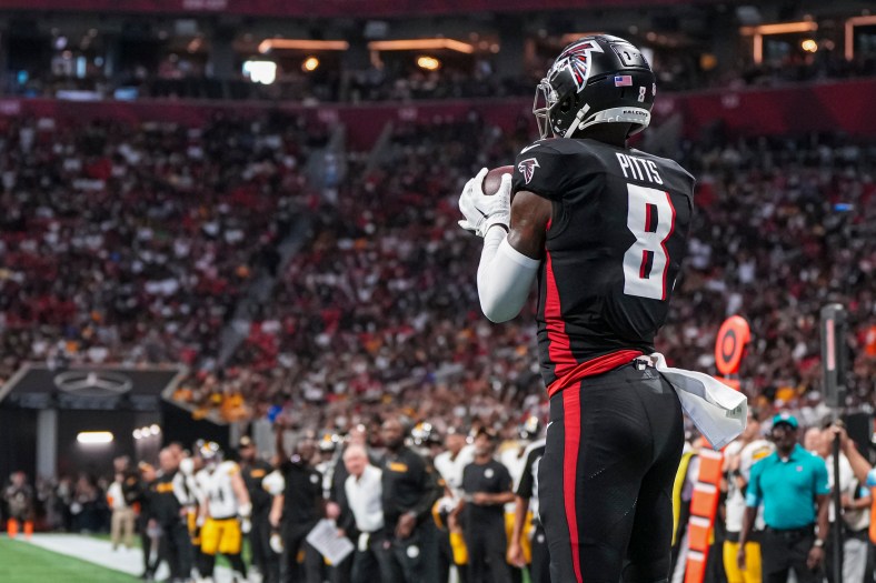 NFL: Pittsburgh Steelers at Atlanta Falcons