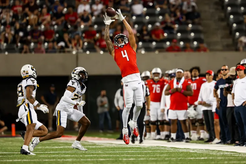 NCAA Football: West Virginia at Arizona