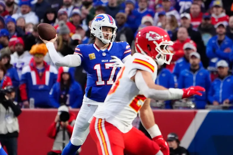 NFL: Kansas City Chiefs at Buffalo Bills