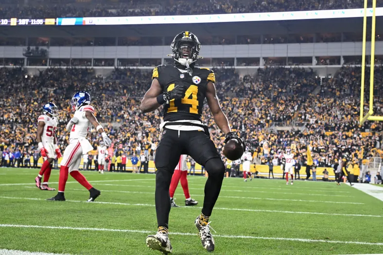 NFL: New York Giants at Pittsburgh Steelers