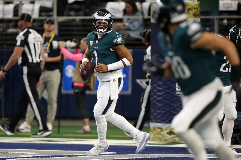 NFL: Philadelphia Eagles at Dallas Cowboys