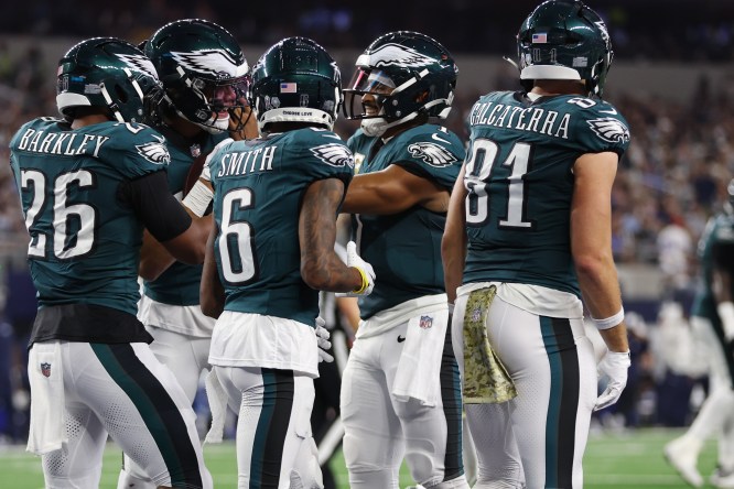 NFL: Philadelphia Eagles at Dallas Cowboys