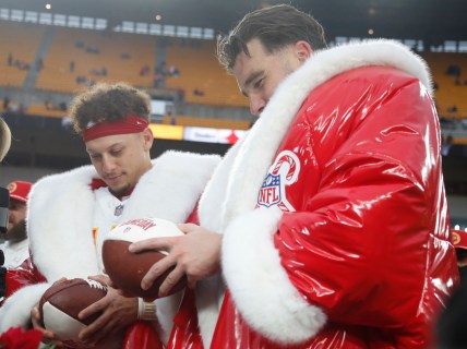 NFL quarterbacks Christmas gifts