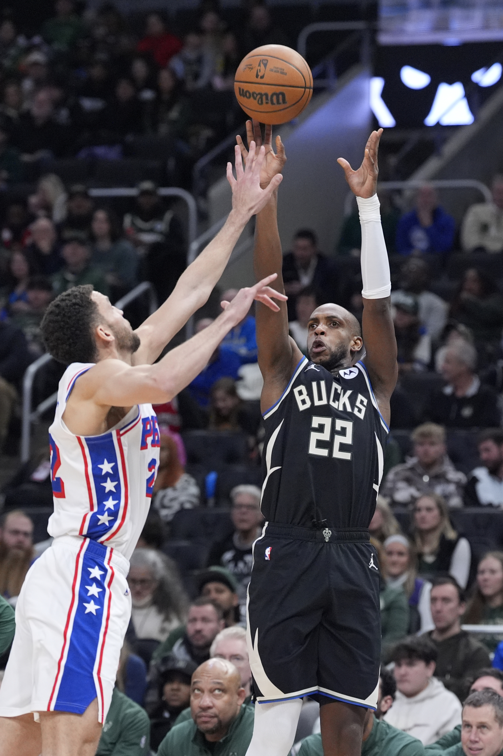 NBA: Philadelphia 76ers at Milwaukee Bucks