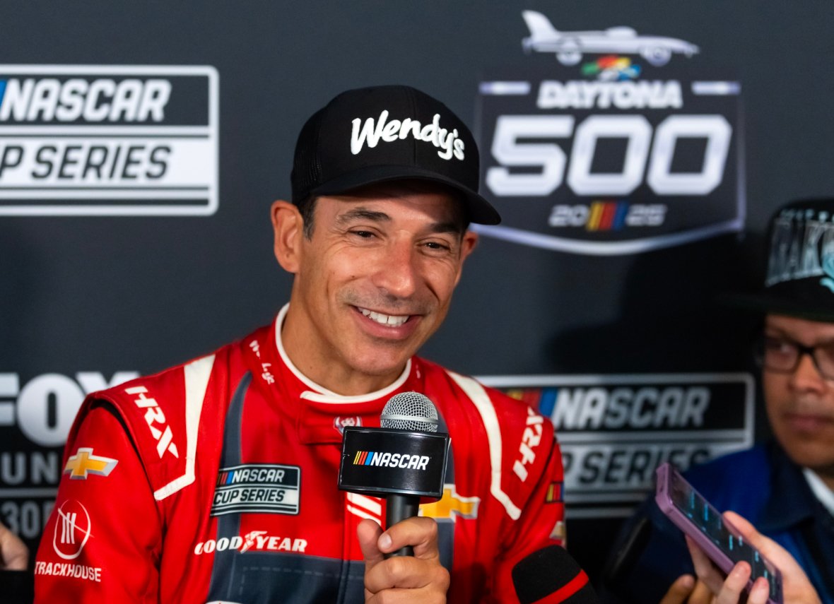 NASCAR's New Rule Sparks Debate! Castroneves Secured Daytona 500 Spot