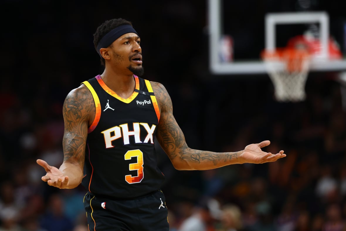 https://sportsnaut.com/wp-content/uploads/2025/07/Bradley-Beal-25890632-1180x787.jpg