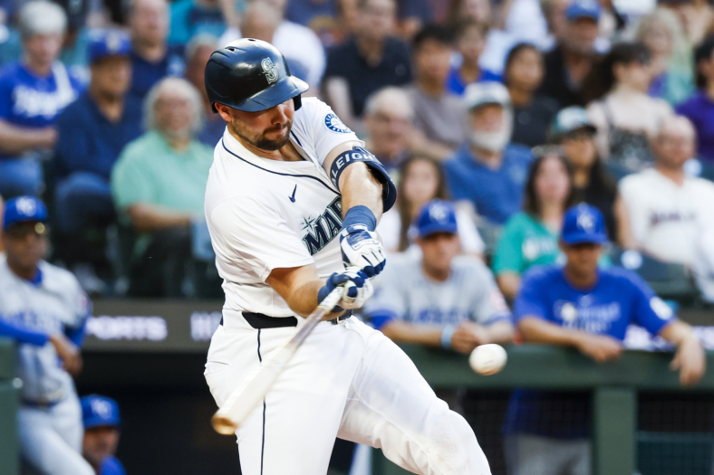Seattle Mariners catcher Cal Raleigh