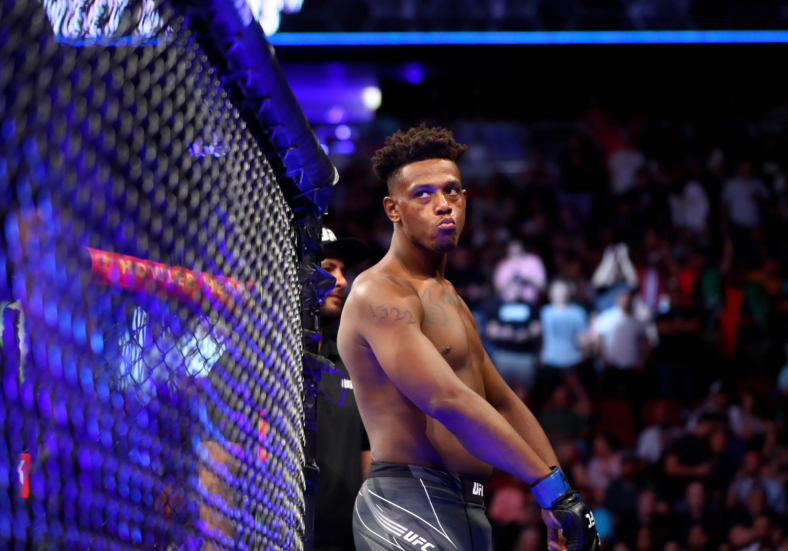 MMA: UFC 263-Craig vs Hill