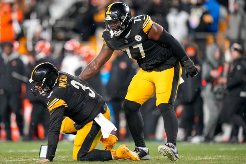 NFL: Cincinnati Bengals at Pittsburgh Steelers