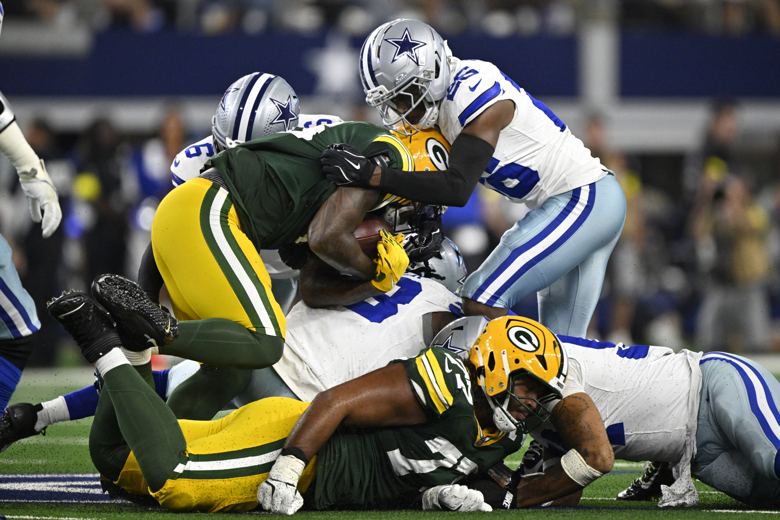 https://sportsnaut.com/wp-content/uploads/2025/09/NFL-Green-Bay-Packers-at-Dallas-Cowboys-27198020-scaled.jpg