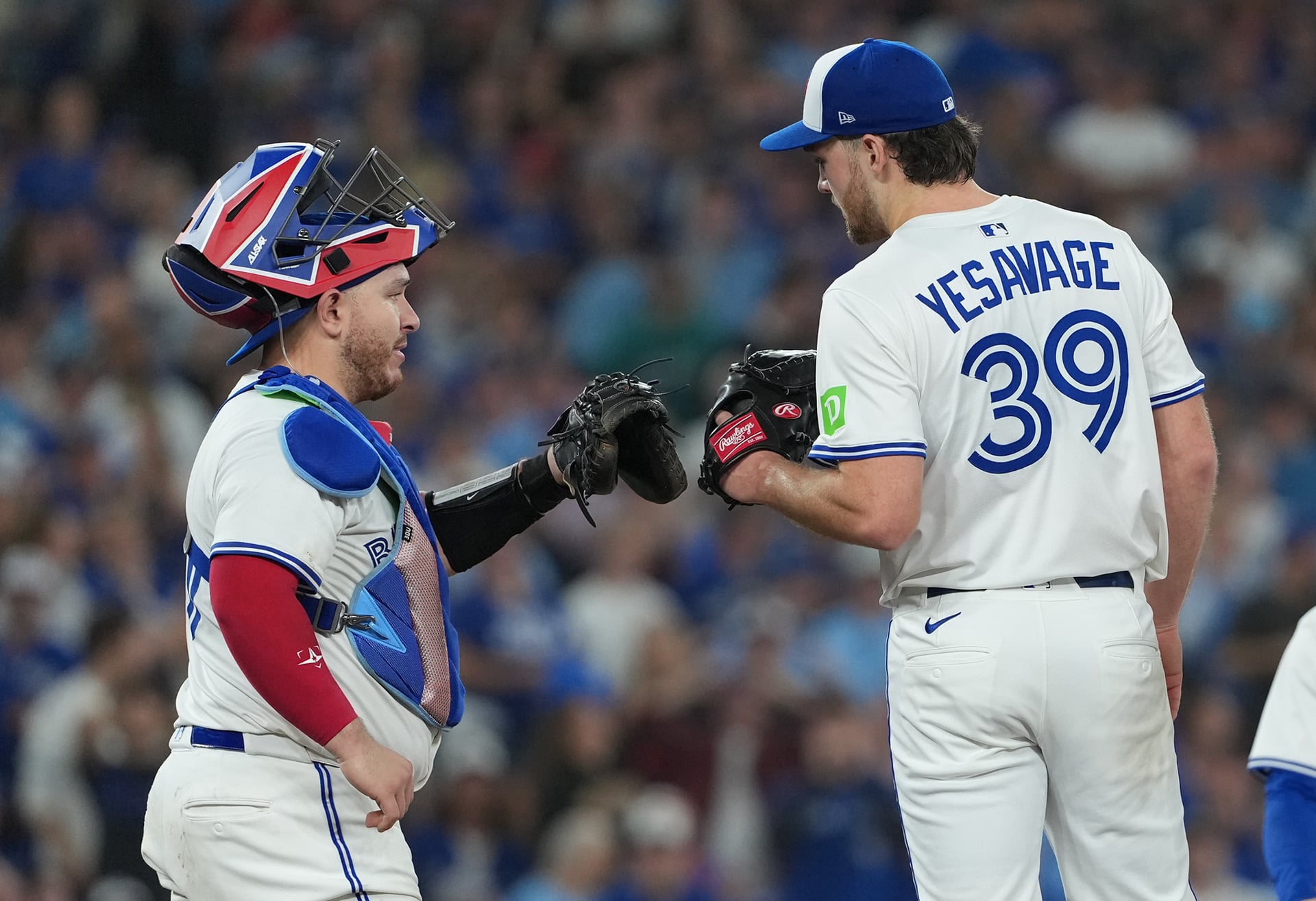 https://sportsnaut.com/wp-content/uploads/2025/10/MLB-Playoffs-Seattle-Mariners-at-Toronto-Blue-Jays-27372607.jpg