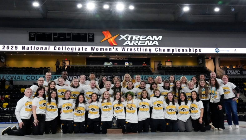 iowa women's wrestling