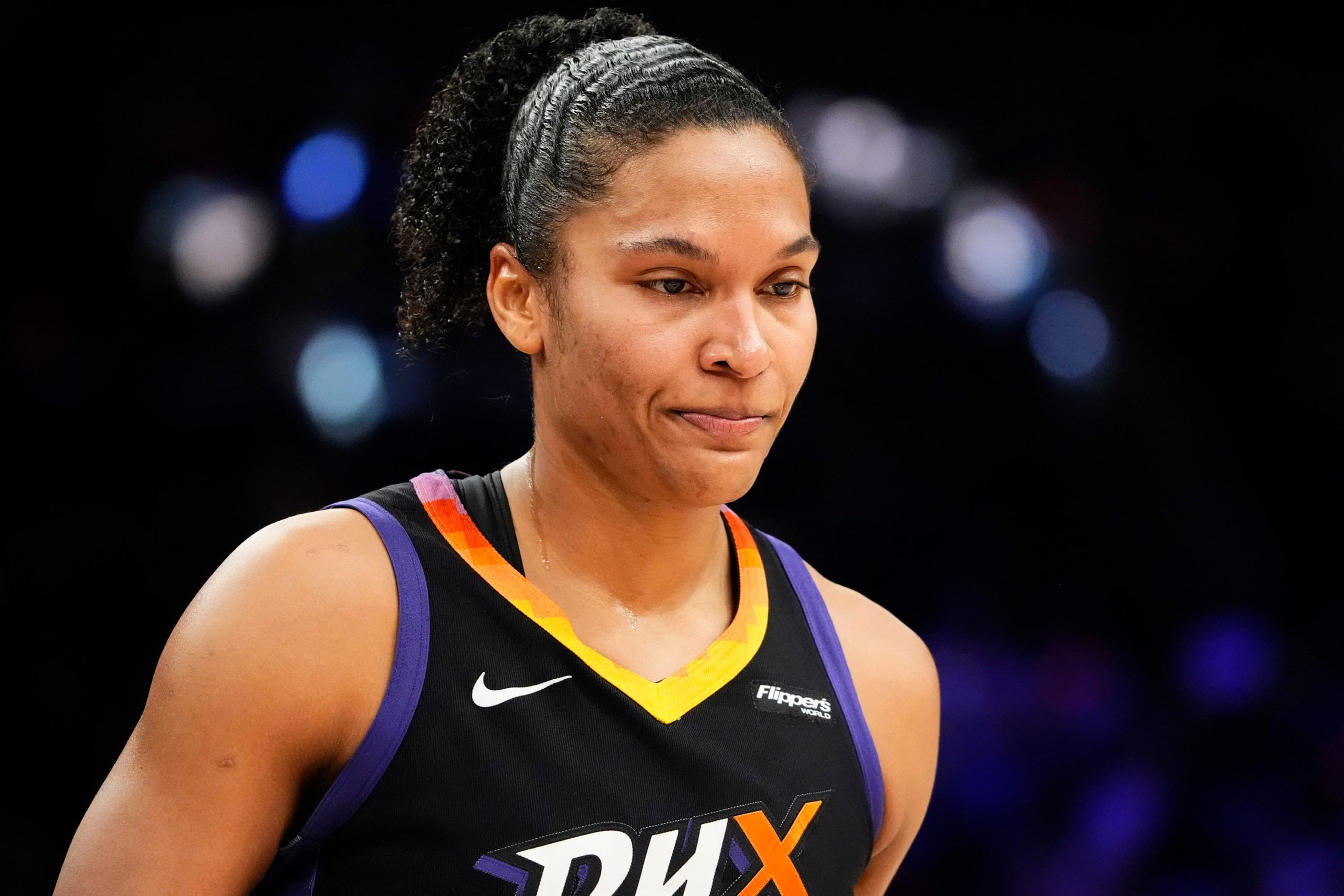 https://sportsnaut.com/wp-content/uploads/2025/11/Mercurys-Alyssa-Thomas-becomes-2nd-WNBA-star-to-join-Saudi-backed-league-27292781-scaled.jpg