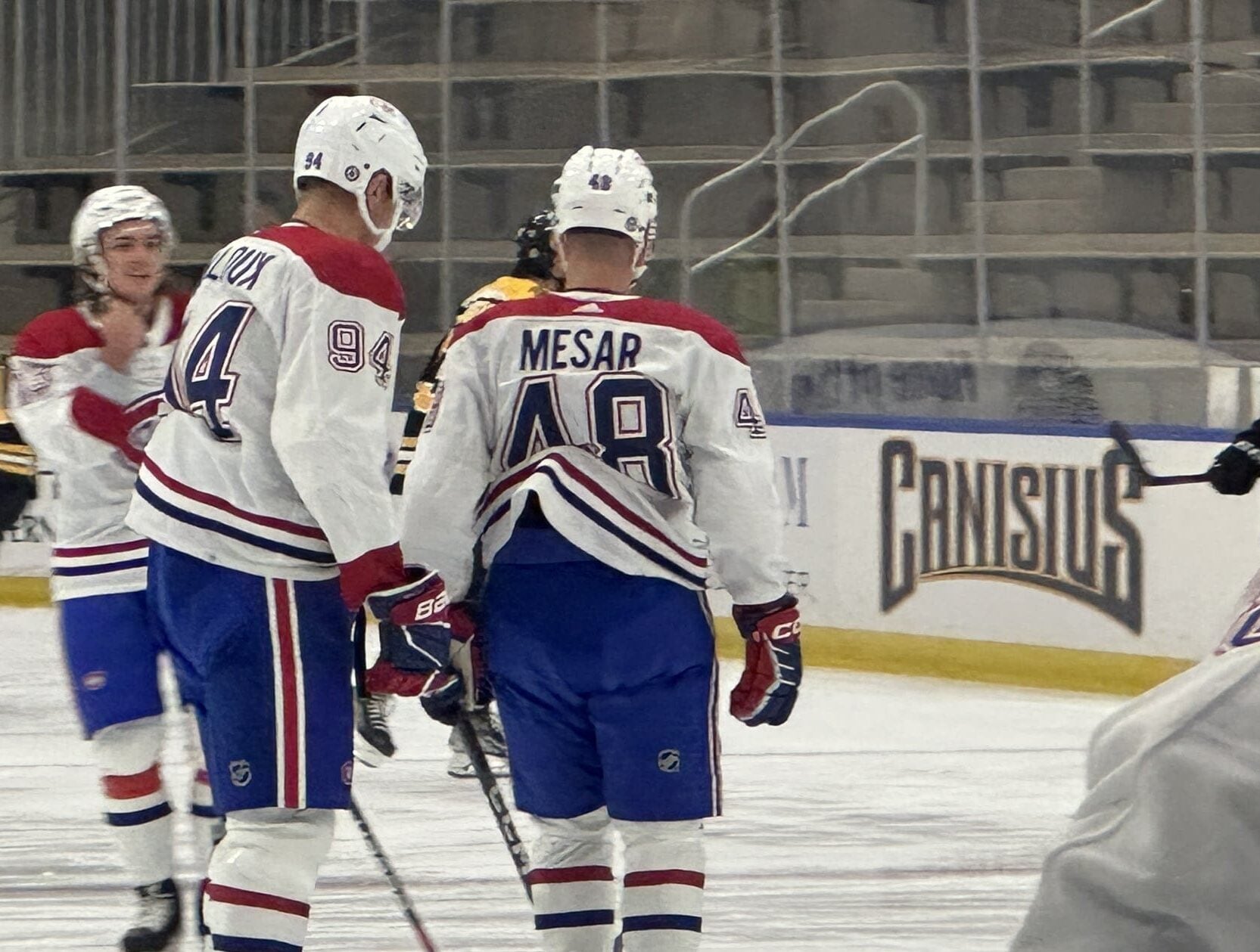 https://sportsnaut.com/wp-content/uploads/2025/11/Montreal-Canadiens-Mesar-and-Mailloux-e1726276718827.jpg