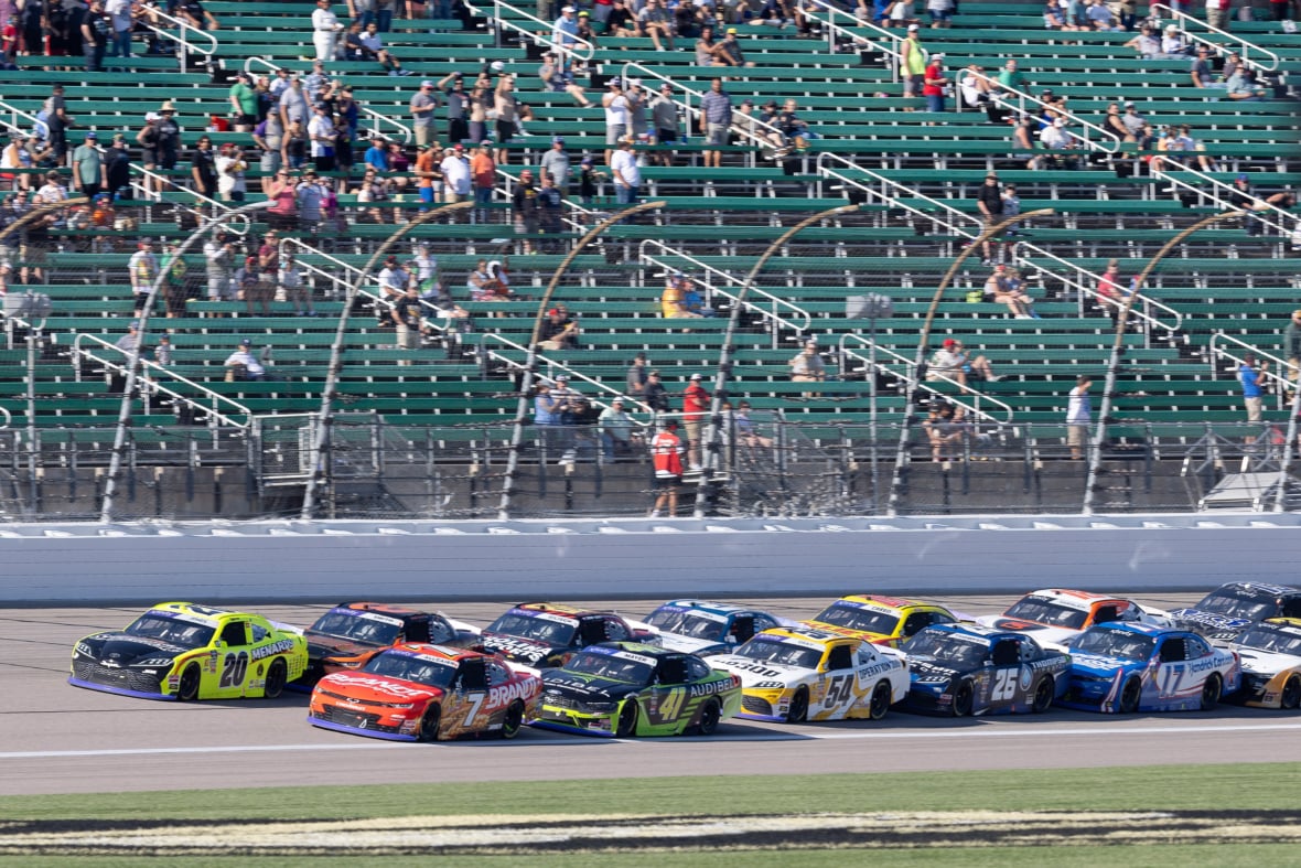 https://sportsnaut.com/wp-content/uploads/2025/11/NASCAR-Xfinity-NASCAR-Xfinity-Series-Playoff-Race-at-Kansas-27188517-1180x787.jpg