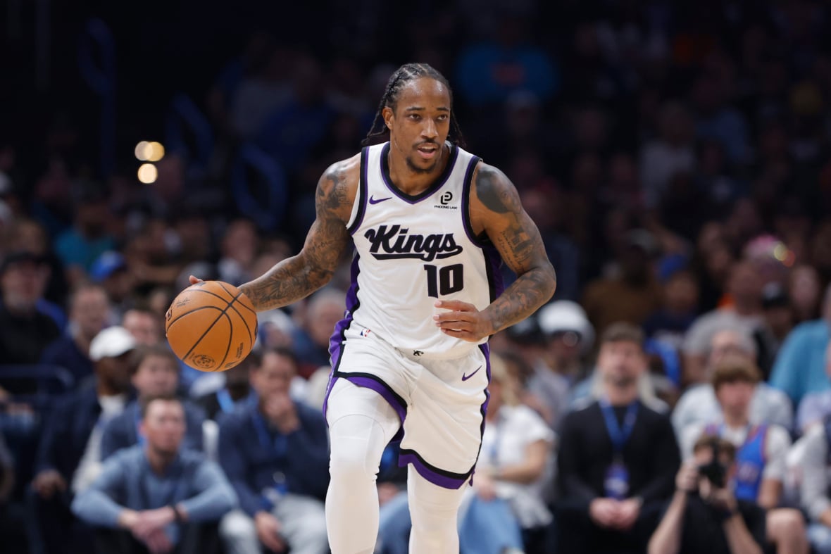 https://sportsnaut.com/wp-content/uploads/2025/11/NBA-Sacramento-Kings-at-Oklahoma-City-Thunder-27639969-1180x787.jpg