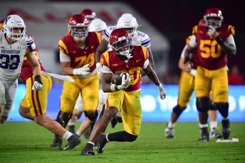 USC Trojans vs Oregon Ducks