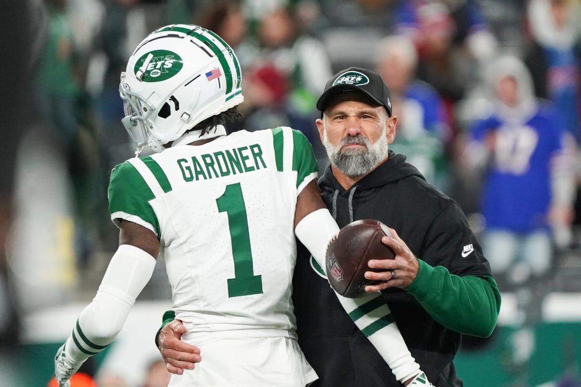 https://sportsnaut.com/wp-content/uploads/2025/11/NFL-Buffalo-Bills-at-New-York-Jets-24491358-1180x787.jpg