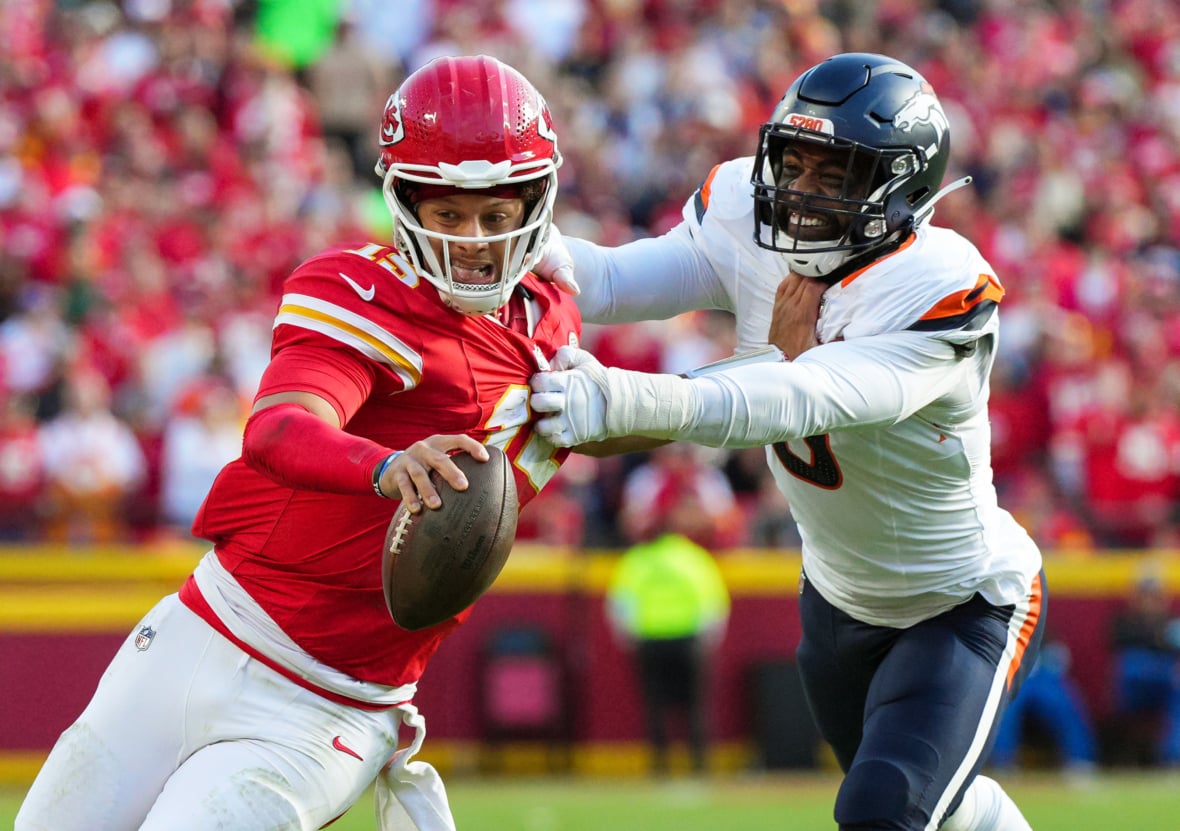 https://sportsnaut.com/wp-content/uploads/2025/11/NFL-Denver-Broncos-at-Kansas-City-Chiefs-24730203-1180x831.jpg