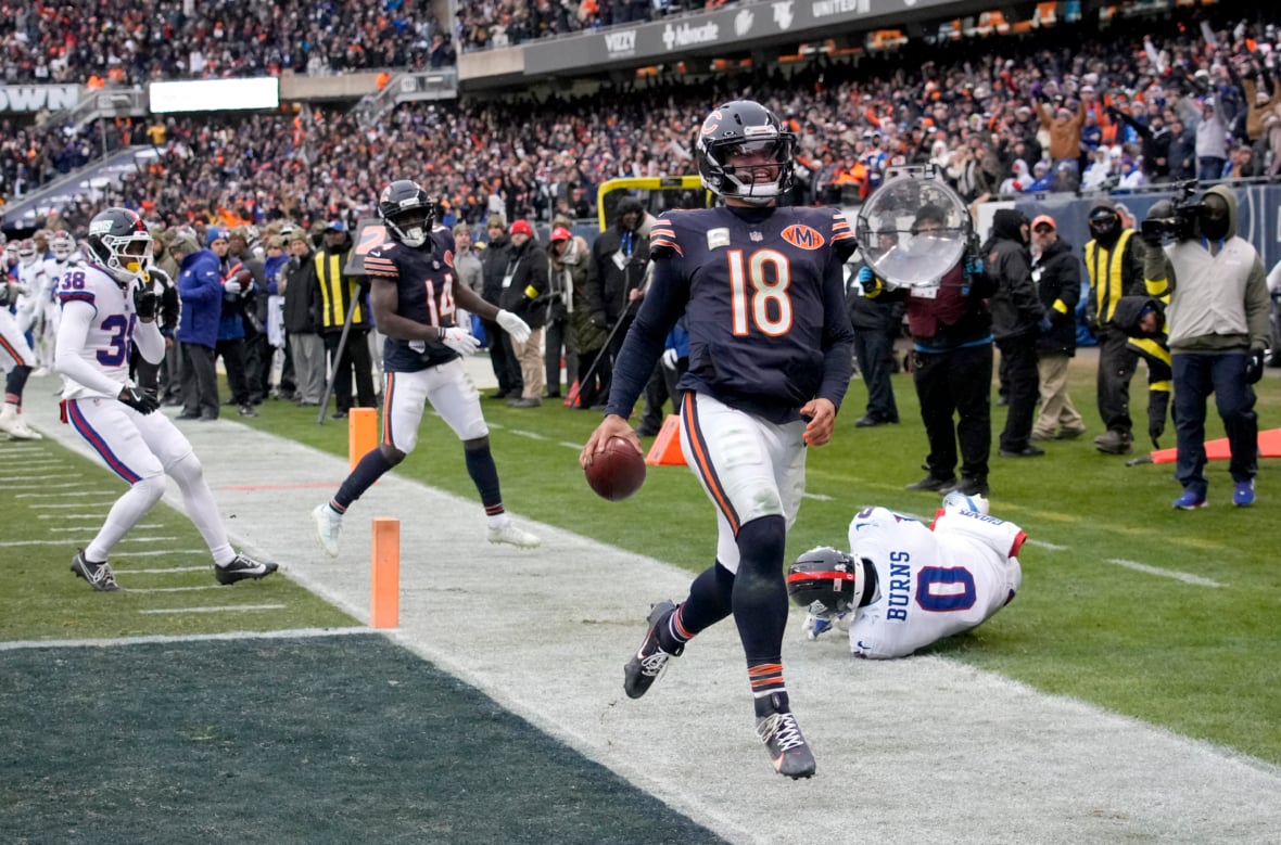 https://sportsnaut.com/wp-content/uploads/2025/11/NFL-New-York-Giants-at-Chicago-Bears-27547181-1180x779.jpg