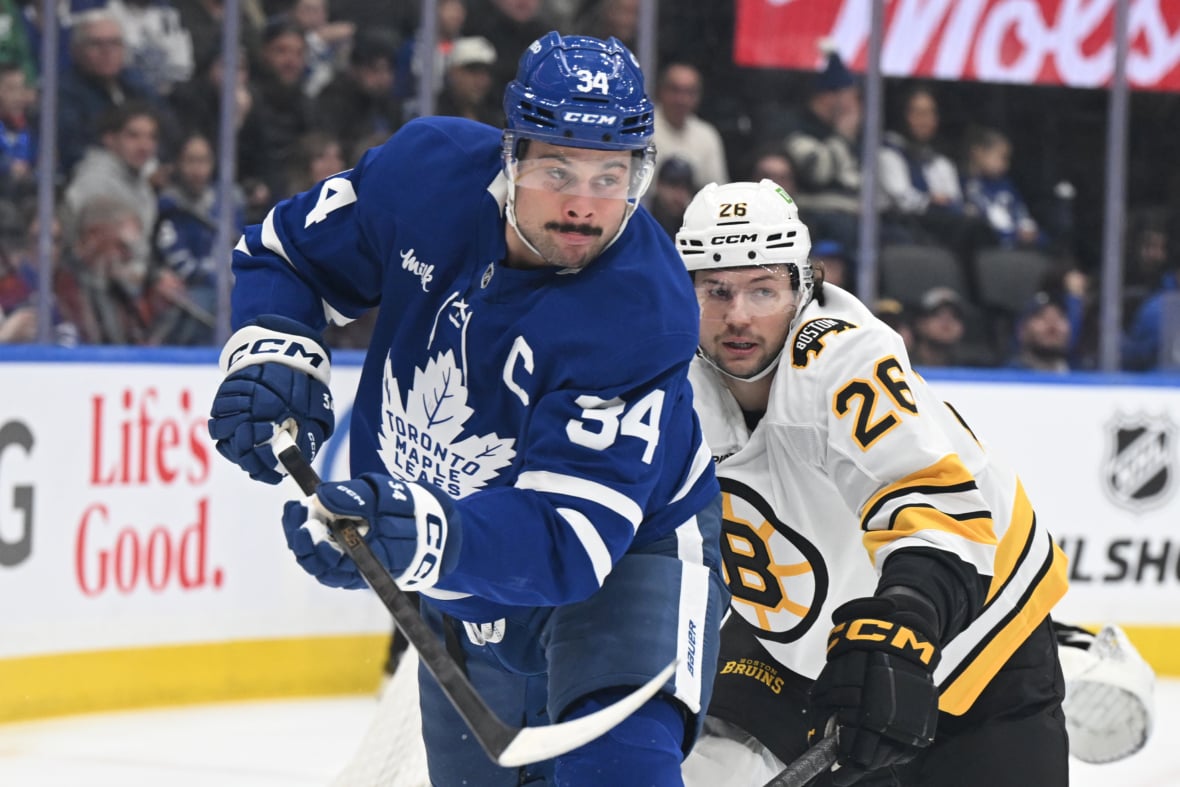 https://sportsnaut.com/wp-content/uploads/2025/11/NHL-Boston-Bruins-at-Toronto-Maple-Leafs-27542381-1180x787.jpg