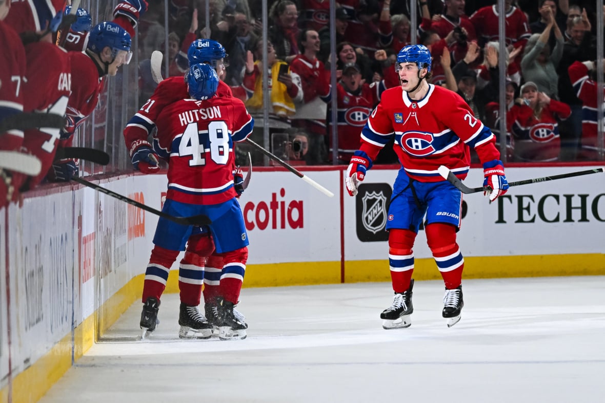 https://sportsnaut.com/wp-content/uploads/2025/11/NHL-Carolina-Hurricanes-at-Montreal-Canadiens-25947416-1180x787.jpg