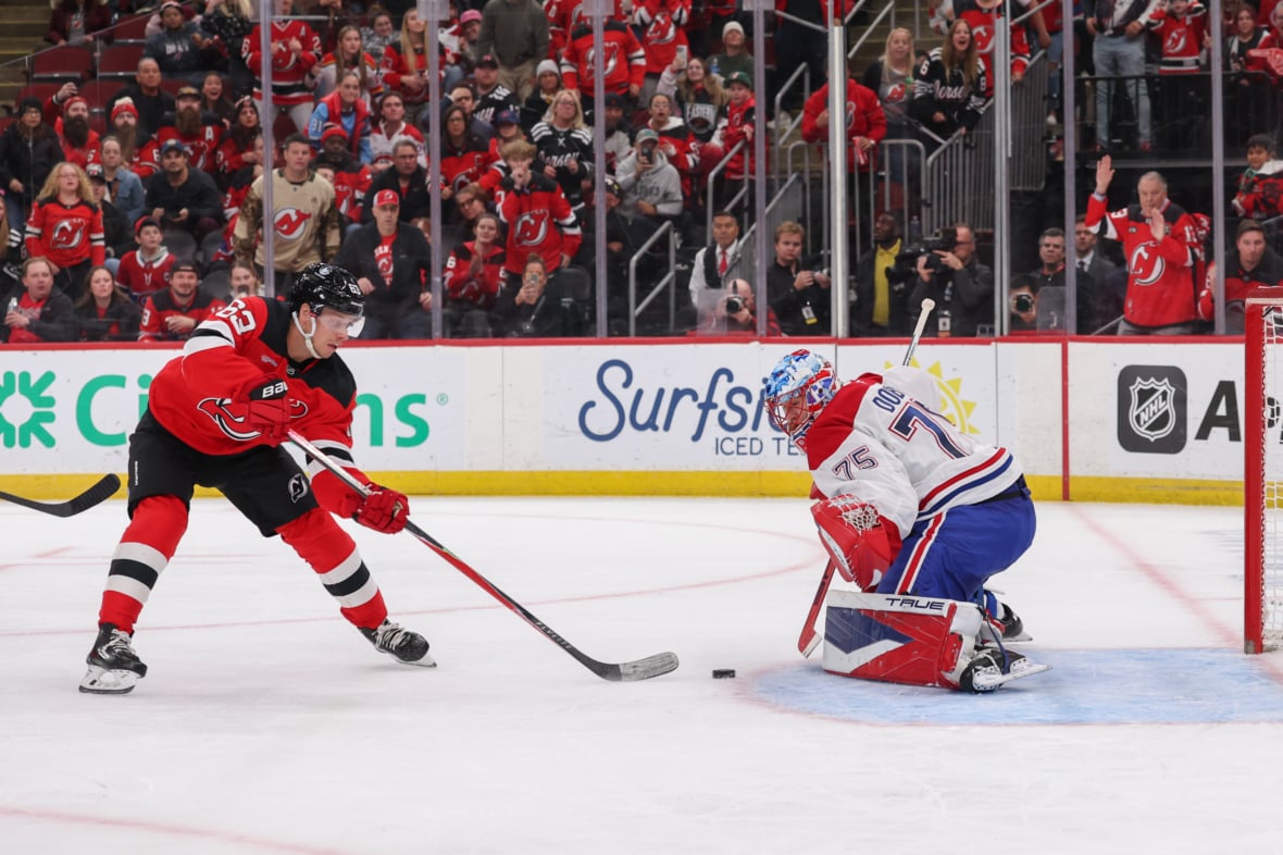https://sportsnaut.com/wp-content/uploads/2025/11/NHL-Montreal-Canadiens-at-New-Jersey-Devils-27522734-1-1180x786.jpg