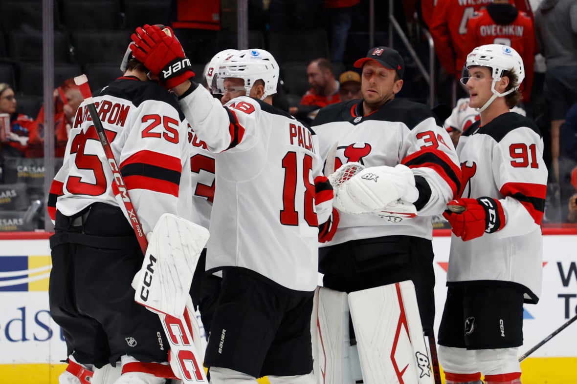 https://sportsnaut.com/wp-content/uploads/2025/11/NHL-New-Jersey-Devils-at-Washington-Capitals-24478597-1180x787.jpg