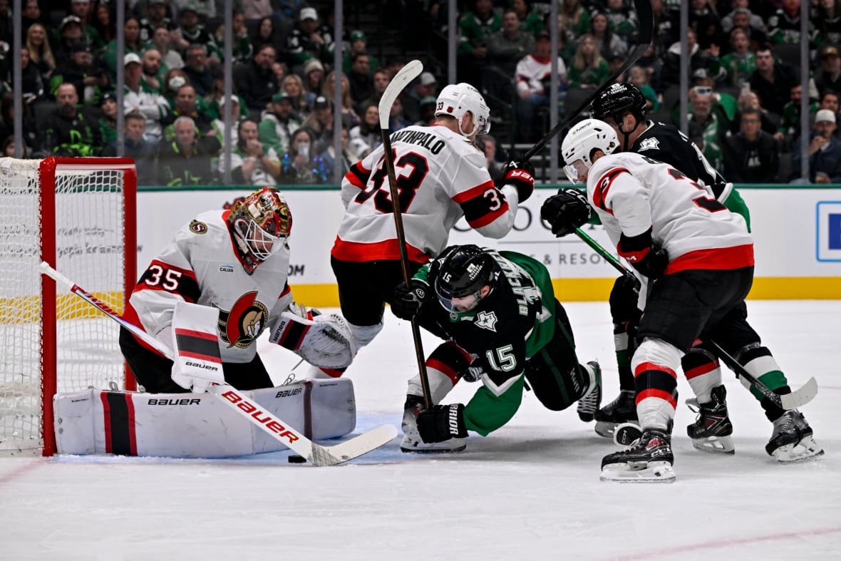 https://sportsnaut.com/wp-content/uploads/2025/11/NHL-Ottawa-Senators-at-Dallas-Stars-27713102-1180x787.jpg