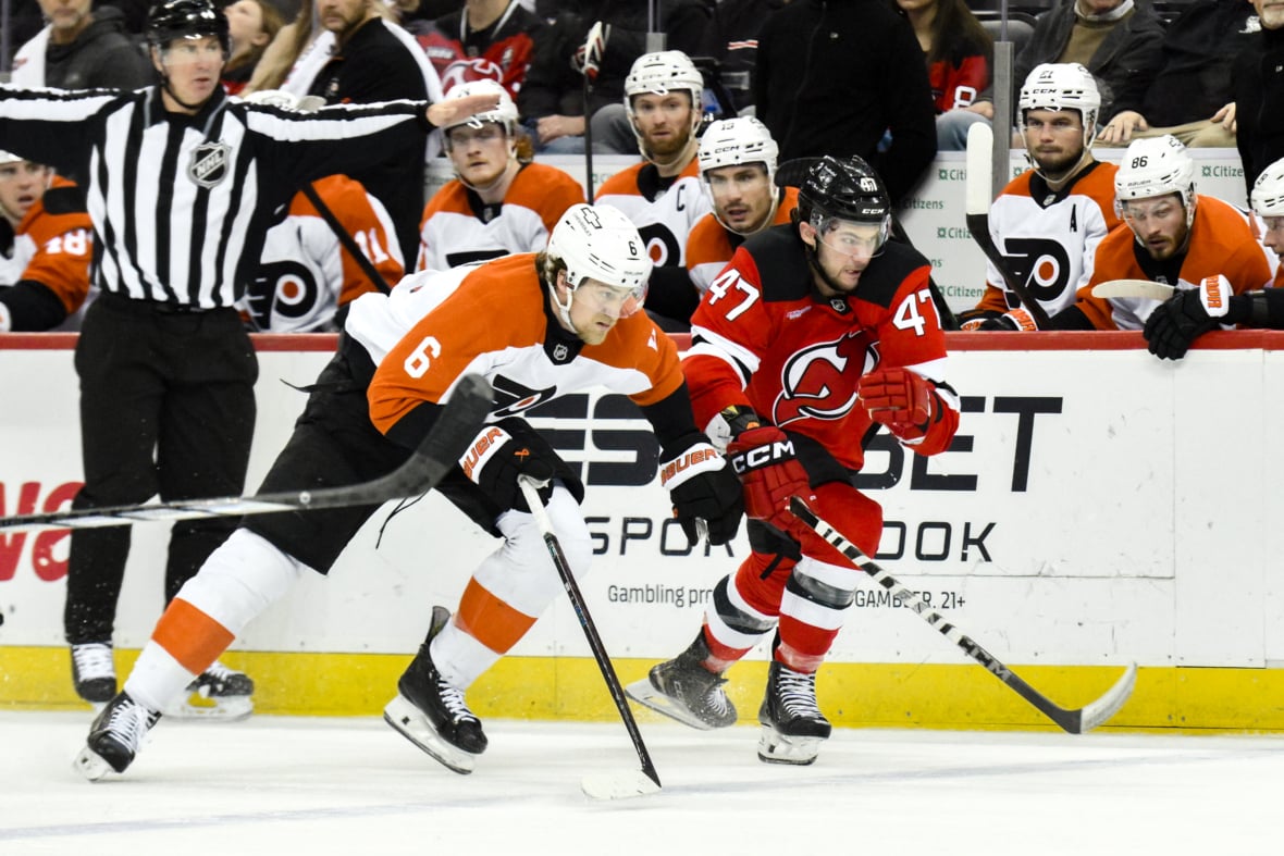 NHL: Philadelphia Flyers at New Jersey Devils