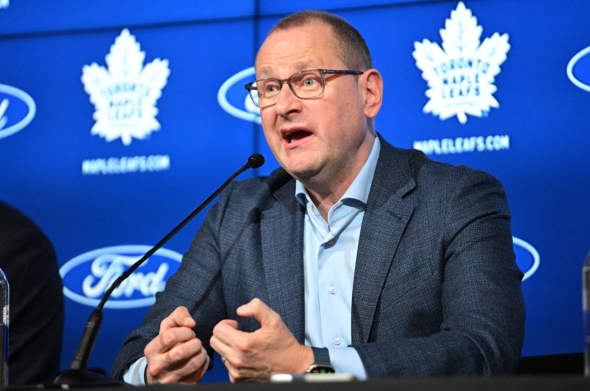 https://sportsnaut.com/wp-content/uploads/2025/11/NHL-Toronto-Maple-Leafs-Press-Conference-23337488-1-1180x782.jpg