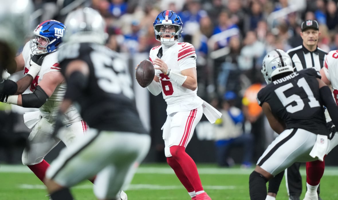 https://sportsnaut.com/wp-content/uploads/2025/12/NFL-New-York-Giants-at-Las-Vegas-Raiders-27895342-scaled-e1766975043931-1180x698.jpg