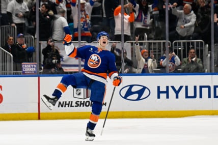 NHL: Tampa Bay Lightning at New York Islanders