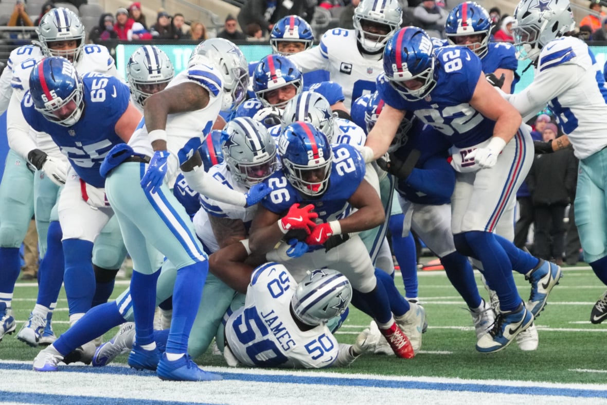 https://sportsnaut.com/wp-content/uploads/2026/01/NFL-Dallas-Cowboys-at-New-York-Giants-27931788-1180x787.jpg