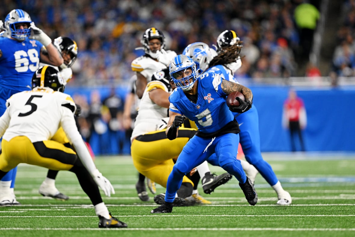 https://sportsnaut.com/wp-content/uploads/2026/01/NFL-Pittsburgh-Steelers-at-Detroit-Lions-27866769-1180x787.jpg