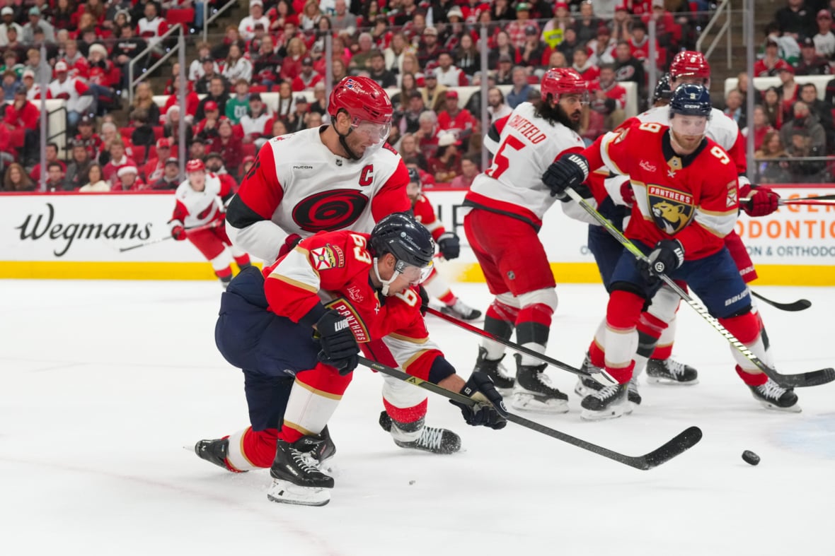 https://sportsnaut.com/wp-content/uploads/2026/01/NHL-Florida-Panthers-at-Carolina-Hurricanes-27879526-1180x787.jpg