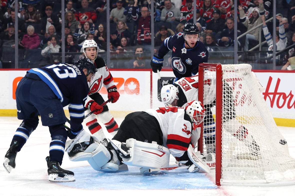 https://sportsnaut.com/wp-content/uploads/2026/01/NHL-New-Jersey-Devils-at-Winnipeg-Jets-27985088-1180x787.jpg