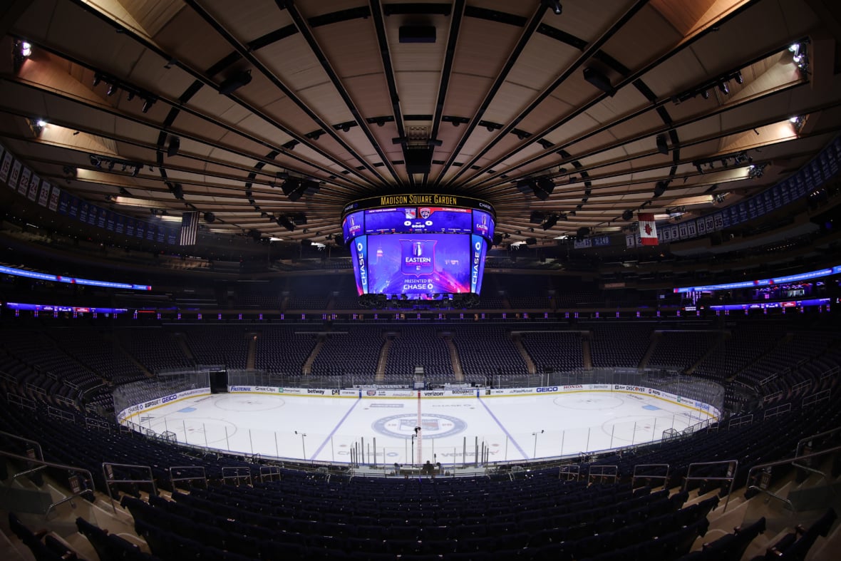 https://sportsnaut.com/wp-content/uploads/2026/01/NHL-Stanley-Cup-Playoffs-Florida-Panthers-at-New-York-Rangers-23351757-1180x787.jpg