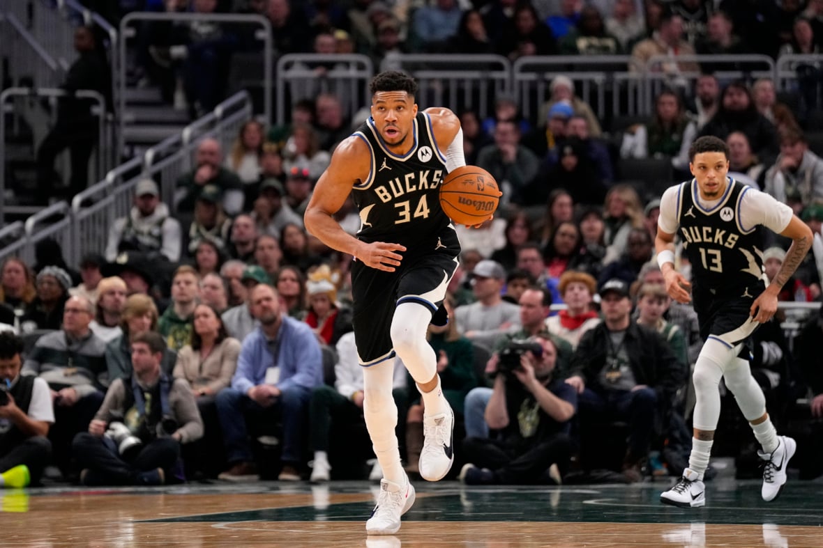 https://sportsnaut.com/wp-content/uploads/2026/02/NBA-Denver-Nuggets-at-Milwaukee-Bucks-28080710-1180x787.jpg