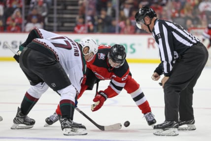 NHL: Arizona Coyotes at New Jersey Devils